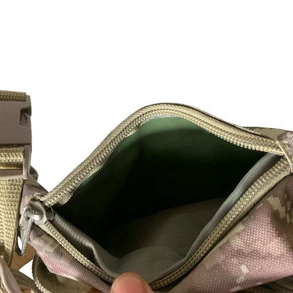 Everest 11.5 in. Wide Digital Camo Fanny Waist Pack - Picture 4 of 5